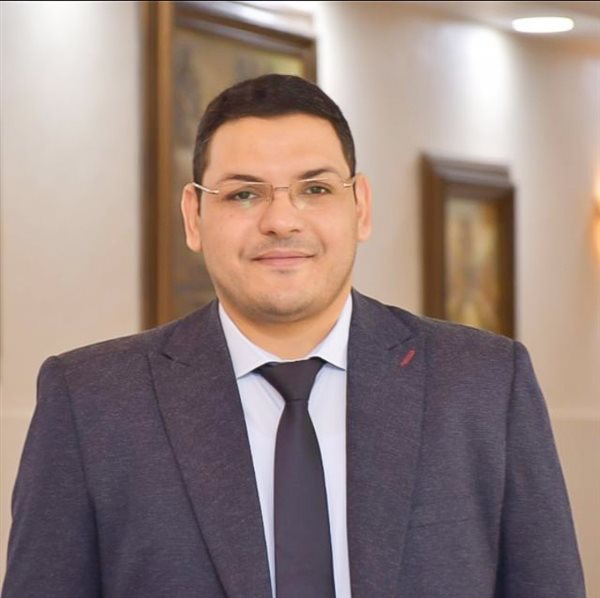 الدكتور أحمد البدوي
