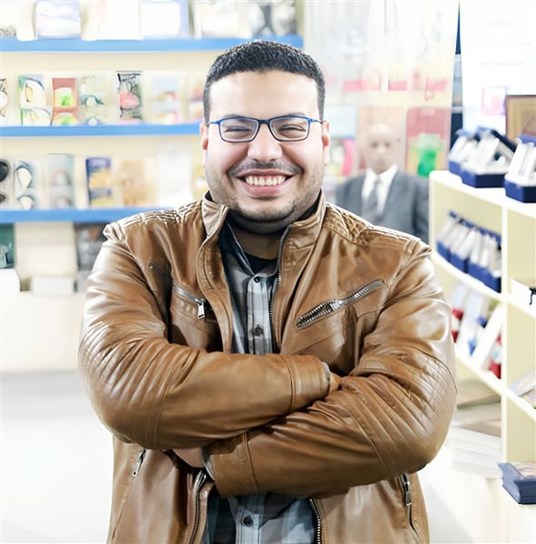 أحمد علي عُكة