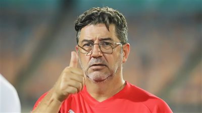 3 أسباب تهدد بقاء فيتوريا مع منتخب مصر