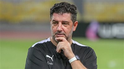 فيتوريا من معشوق الجماهير إلى عدو الشعب