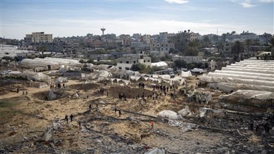 قصف إسرائيلي علي رفح وتل أبيب تعلن تحرير رهينتين