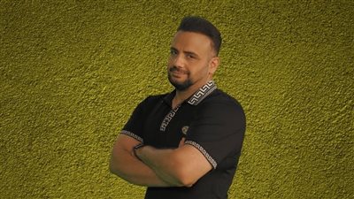 مهند مشلح يغني اللون الشعبي على طريقته 