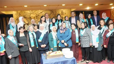 لجنة المرأة بالصحفيين تكرم نماذج العطاء بين الزميلات وأمهات الشهداء والمناضلات الفلسطينيات