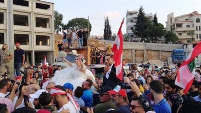 حفلات زفاف وسط مظاهرات ومسيرات لنصرة غزة 