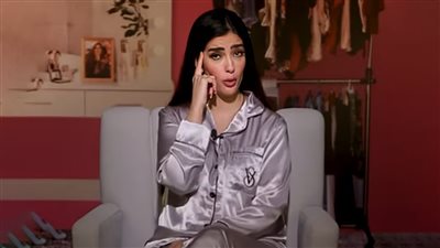 بالبيجاما.. بسنت النبراوي تقدم برنامج اجتماعي يهتم بالمرأة باسم 