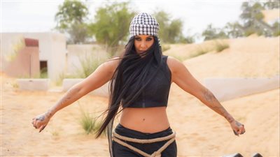 لاروسي تطلق Bleed The Same من أجل السلام