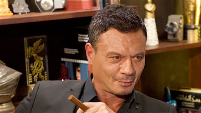 التحفظ على الفنان عباس أبوالحسن بقسم الشرطة بعد دهسه سيدين بسيارته