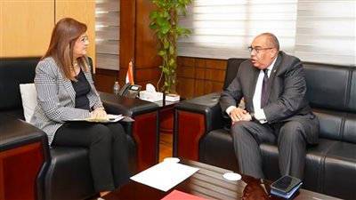 وزيرة التخطيط  تبحث تطورات الدورة الثالثة من المبادرة الخضراء الذكية