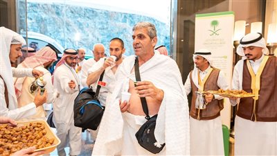 وصول طلائع ضيوف خادم الحرمين الشريفين للحجّ من فلسطين إلى مكة المكرمة