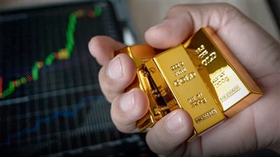 تقرير مؤشر نفقات الاستهلاك الشخصي يكشف حالة التذبذب في أسواق الذهب 