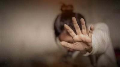 محاسب استدرج «بلوجر الغربية» بحجة تصوير إعلانات ملابس رياضية للاعتداء عليها 