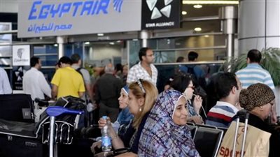 مصدر أمني يكذب الجماعة الإرهابية بشأن نشر معلومات مغلوطة لضوابط سفر السيدات