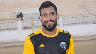 محاولات مستمرة لإنقاذ محمد شوقى لاعب كفر الشيخ بعد إصابته بأزمة قلبية 