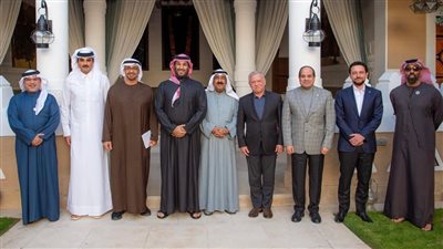 لقاء القادة العرب فى السعودية : دبلوماسية ودية ورسائل سياسية عميقة
