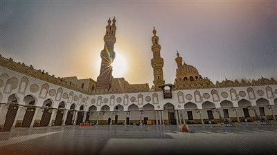 الجامع الأزهر.. منارة مصرية لحفظ الدين وإرشاد المسلمين ونشر العلم