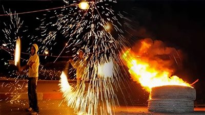 الألعاب النارية تواصل تحقيق الكوارث.. انفجارات وفقء عين وحرق منازل ومشاجرات