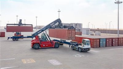 الحكومة تعرض 23 ميناء جافًا ومنطقة لوجستية للقطاع الخاص