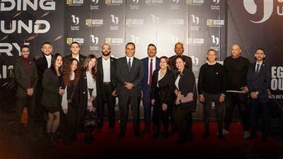 المصريين اوت دور