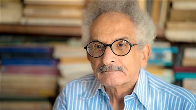 صنع الله إبراهيم .. الأديب المتمرد والسياسي الحالم رمز الرواية العربية الحديثة