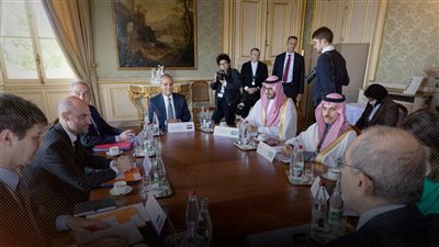 اجتماع مكثف بين مصر والسعودية والأردن وفرنسا للتحضير لـ 