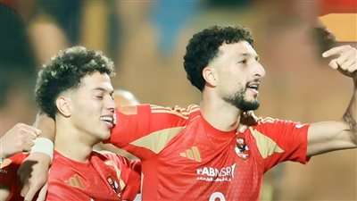 النادى الأهلي بطلاً  للدوري للمرة 45 بعد ملحمة 