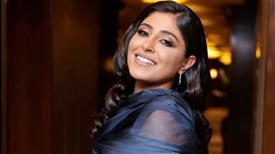 تعاطف مع الفنانة الكويتية شجون الهاجري بعد نشر صورتها مقيدة بـ «الكلبشات» 