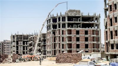 خبير اقتصادي: المواطن سيدفع زيادة ضريبة القيمة المضافة في النهاية