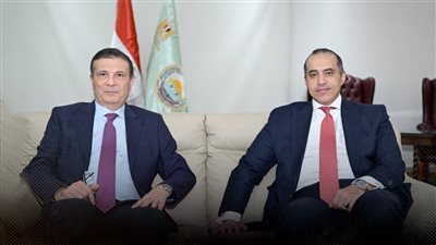 وزير الزراعة يستقبل وزير الشئون النيابية لمناقشة تعديلات قانون التعاونيات 