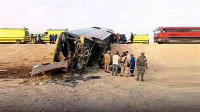 مصرع وإصابة 35 شخصا في حادث تصادم أتوبيس وجرار زراعي بأسيوط 