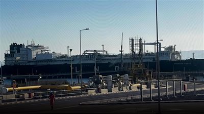 ارتفاع سفن التغويز لـ5 بتكلفة ايجاريه 19.2 مليون دولار شهرياً لسد العجز