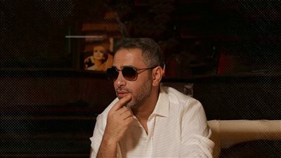 مدير أعمال فضل شاكر يكشف حقيقة إقامة حفل للفنان عند سفح الهرم