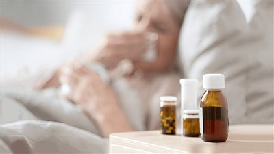 مع زيادة نزلات البرد.. تحذيرات من عشوائية استخدام المضادات الحيوية لهذه الأسباب 