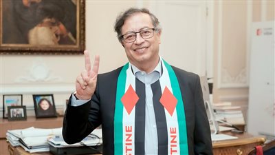 رئيس كولومبيا جوستافو بيترو.. زعيم دولي بدرجة مناضل 