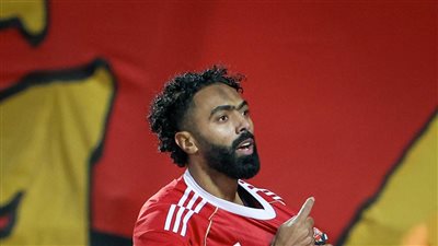 حسين الشحات .. لاعب الأزمات من ضرب الشيبي ومغامرة كورونا وتنمر بيزيرا