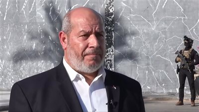 فى لقاء على الهواء.. رسائل خليل الحية للعالم من شوارع شرم الشيخ 