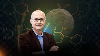 عمر ياجي.. لاجئ فلسطيني تحدى الفقر والجوع حتى حصد 