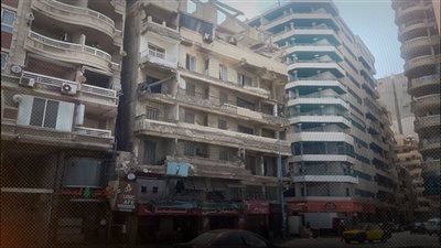 اتهام حي المنتزة بالتقاعس عن تنفيذ أوامر الإزالة لعقارات آيلة للسقوط بالإسكندرية