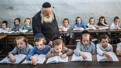 الدكتور محمد خالد القعيد يكتب: منهج التلقين الشيطاني