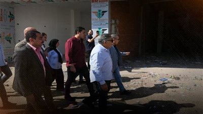 تفاصيل محضر محافظ الدقهلية ضد ربة منزل ألقت على رأسه كيس القمامة 