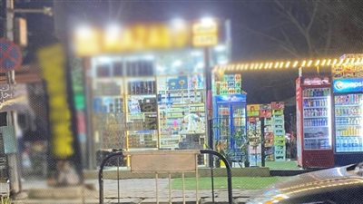 العشوائية تغزو الزمالك.. سكان الحي الراقي يستغيثون من المحلات والمطاعم المخالفة