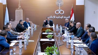 بالصور.. اجتماع المجلس الاستشاري للوطنية للإعلام برئاسة أشرف العربي وحضور المسلماني