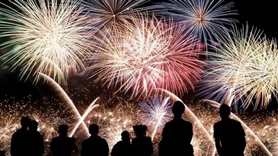 احتفالات العام الجديد بين التفاؤل و التحديات رؤية مصرية