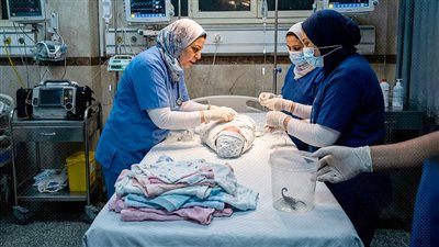 تفاصيل ليلة الرعب لطفلة سوهاج مع العقرب السام في مستشفي جهينة