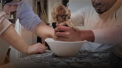 تريند الشاي المغلي لإختبار الصداقة يثير الجدل.. ودار الإفتاء: إيذاء متعمد