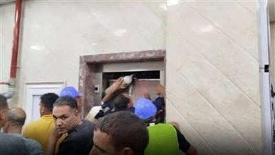 مصرع عاملة وإصابة أخرى سقط بهما أسانسير بمصنع أحذية بشبرا الخيمة
