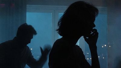 فنانة شهيرة «تمسح البلاط» بحبيبة زوجها فى مكالمة هاتفية لوقف مشروع زواجهما