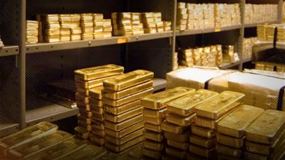 خبير يطالب بـ«تحجيم» تصدير الذهب وشراء البنك المركزي للانتاج المحلي