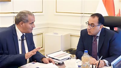 أخر الوزراء المنتمين لأحزاب سياسية 