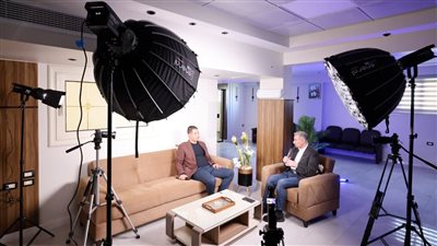 تقديم الكاتب الصحفي محمد عبد الله..  برنامج «شوف بعينك» عبر الفضائية المصرية 