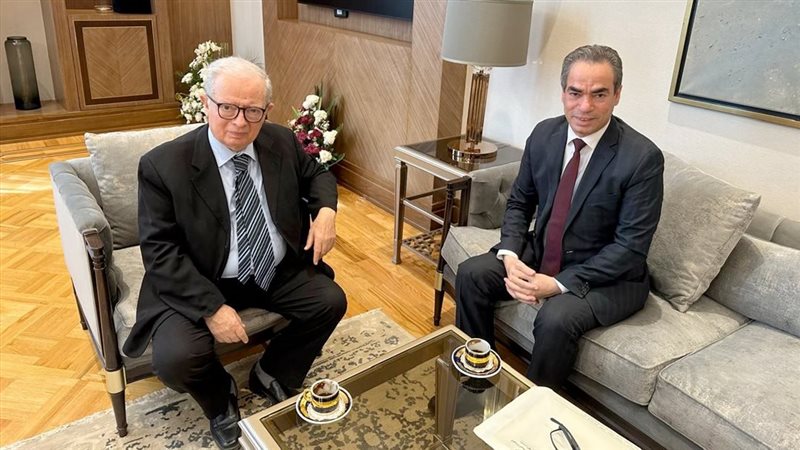 موقع الصفحة الأولى